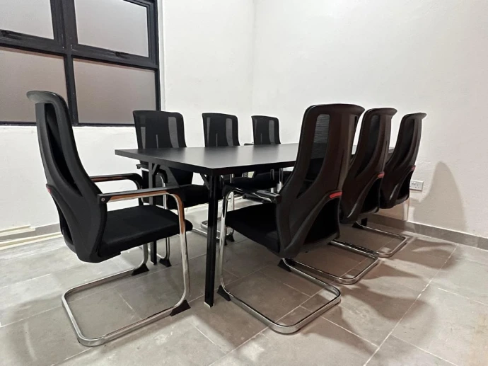 Displaymax Board Room